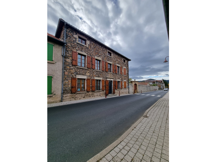 vente anuncios inmobiliara - Casa t11 234 m2 à Rosieres (43800)