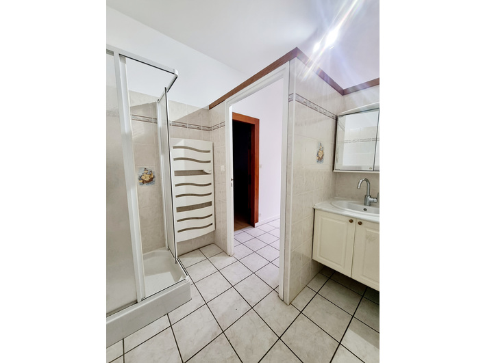 Magnifique propri&eacute;t&eacute; - maison en pierres - maison de village-de 234m&sup2;-terrain de 