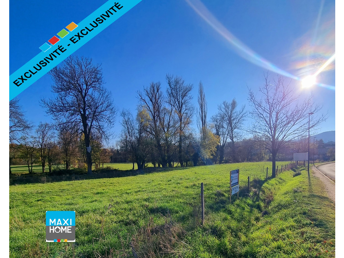 Terrain plat 2800m&sup2; -  proche commerces - transports - calme 