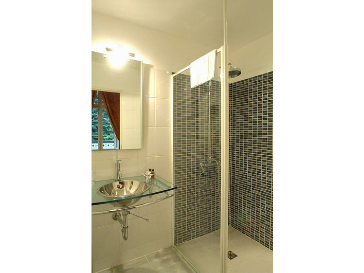 vente anuncios inmobiliara - Casa t8 303 m2 à Bagneres de Luchon (31110)