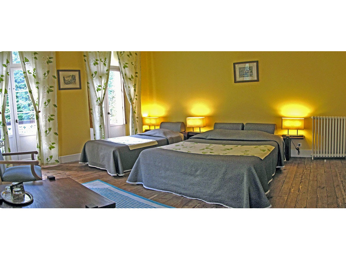 vente anuncios inmobiliara - Casa t8 303 m2 à Bagneres de Luchon (31110)