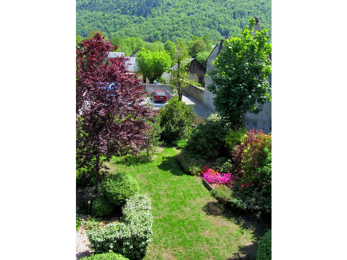 vente anuncios inmobiliara - Casa t8 303 m2 à Bagneres de Luchon (31110)