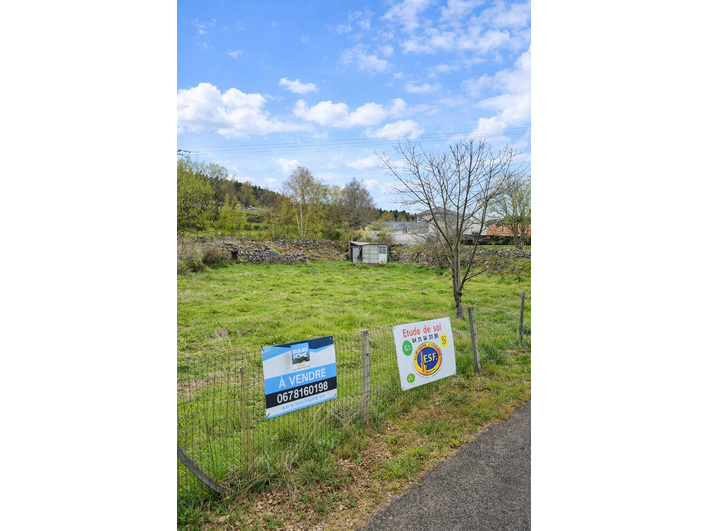 Terrain- Le Pertuis- calme