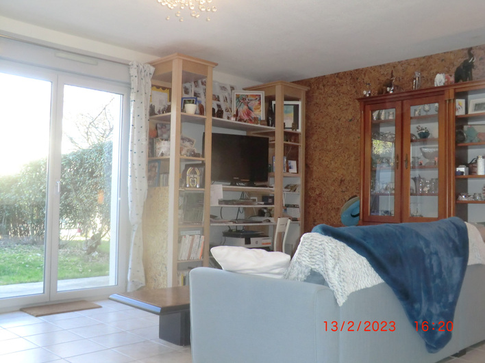  Montr&eacute;jeau maison T3 &agrave; vendre - 2 chambres, cuisine &eacute;quip&eacute; ouverte, ter