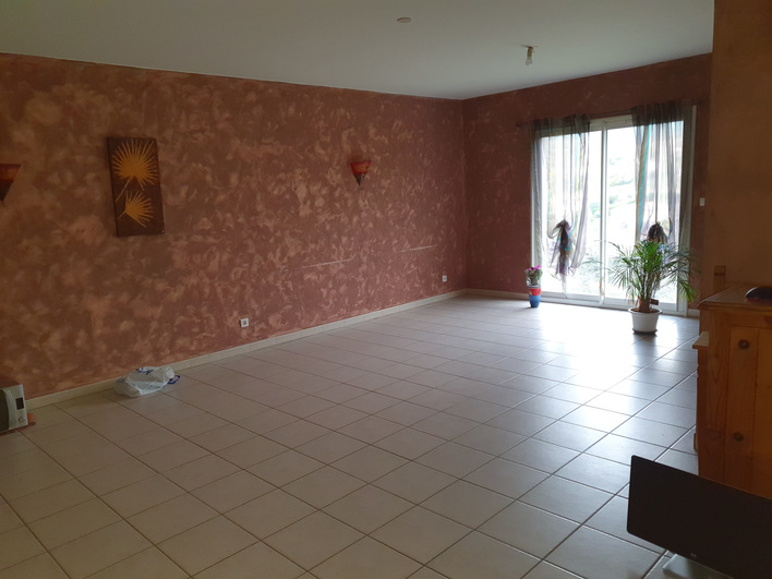 Maison beaux volumes grand s&eacute;jour quatre chambres avec vue