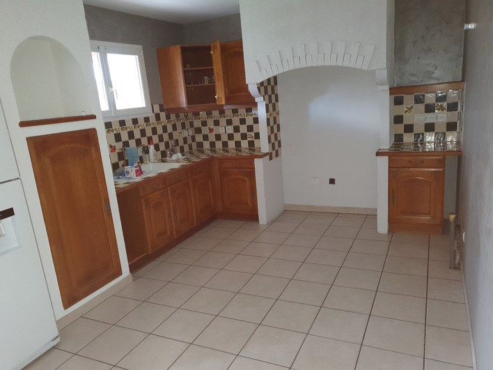 Maison beaux volumes grand s&eacute;jour quatre chambres avec vue