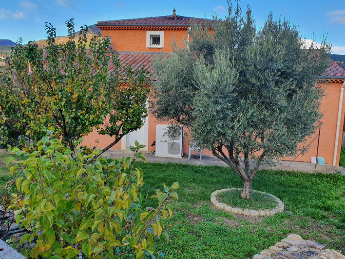 Maison beaux volumes grand s&eacute;jour quatre chambres avec vue