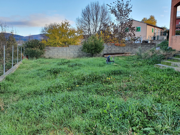 Maison beaux volumes grand s&eacute;jour quatre chambres avec vue