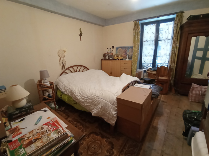 terrain village d&eacute;pendance salon chambre calme 