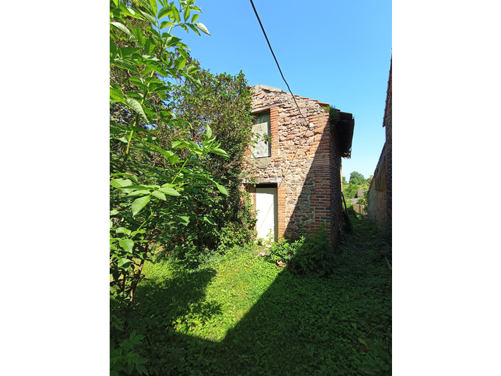 campagne jardin terrain ext&eacute;rieur velux fen&ecirc;tre 