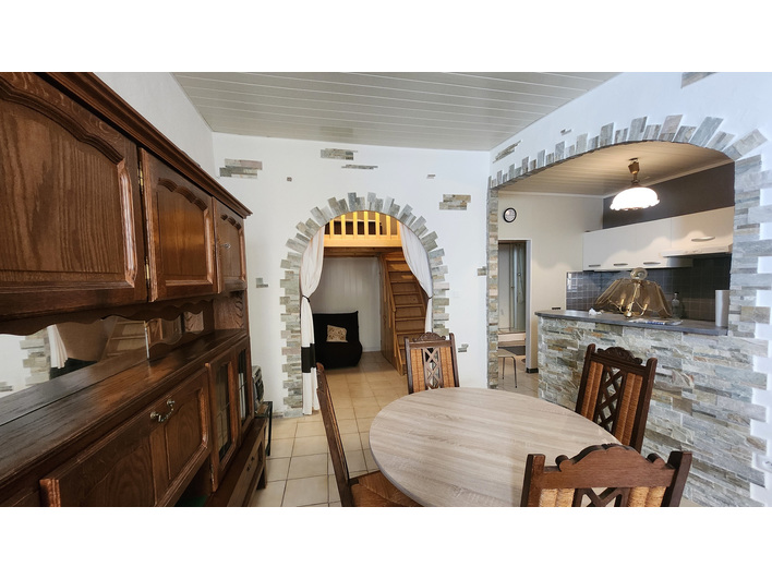 LA Ciotat -appartement t2 - au calme - 1er &eacute;tage - sans travaux - proximit&eacute; commerces 