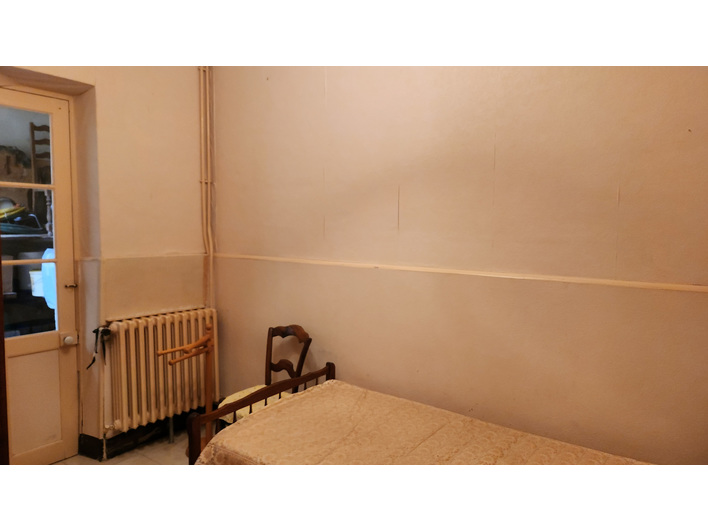 LACIOTAT  - VIAGER - MAISON DE 2 APPARTEMENTS DE 60m&sup2; environ - calme - proximit&eacute; commer