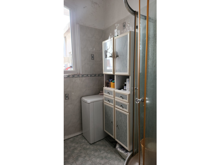 LACIOTAT  - VIAGER - MAISON DE 2 APPARTEMENTS DE 60m&sup2; environ - calme - proximit&eacute; commer